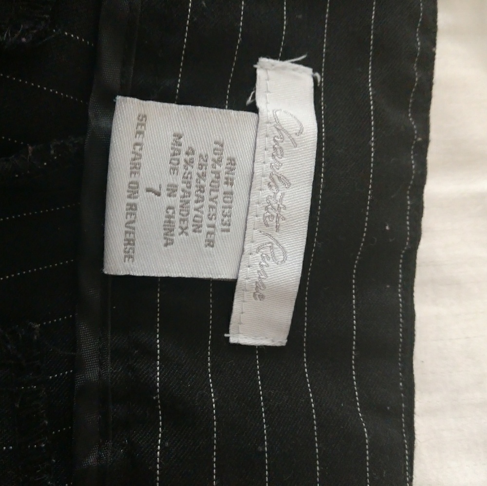 Capris - Picture 3 of 3