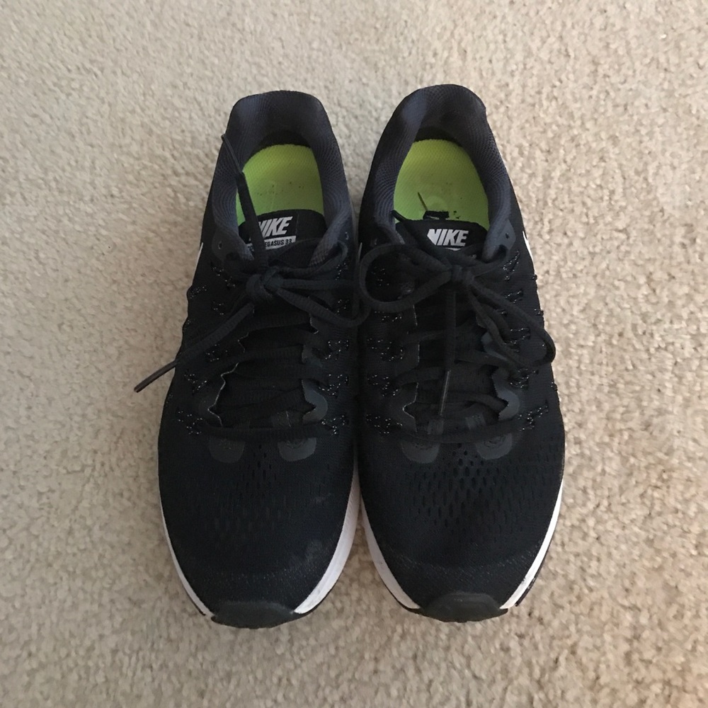 Nike zoom pegasus 33 size 7.5