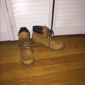 Soda off brand timberlands
