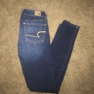 American Eagle dark wash skinny jeans