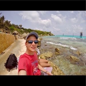 Meet your Posher, Garrett