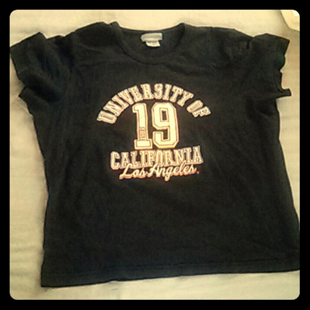 UCLA tee
