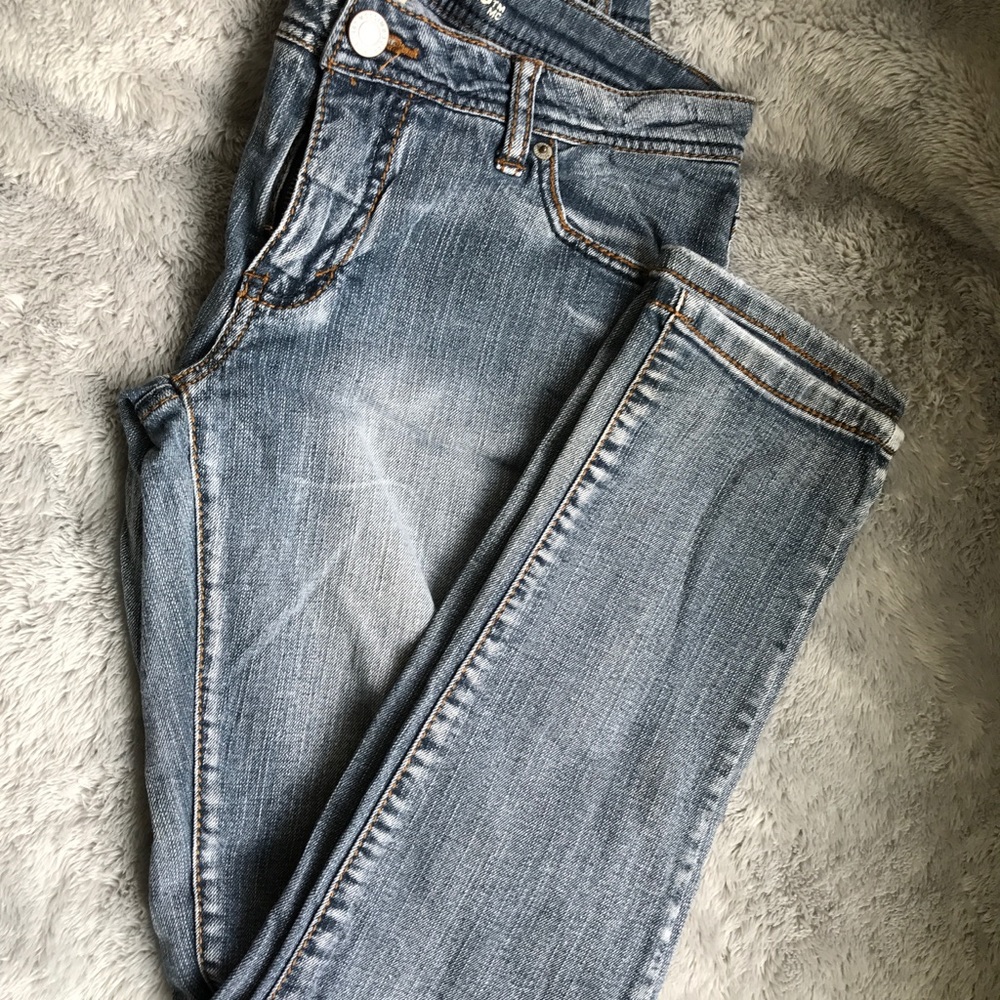 Women's classic jeans size 11