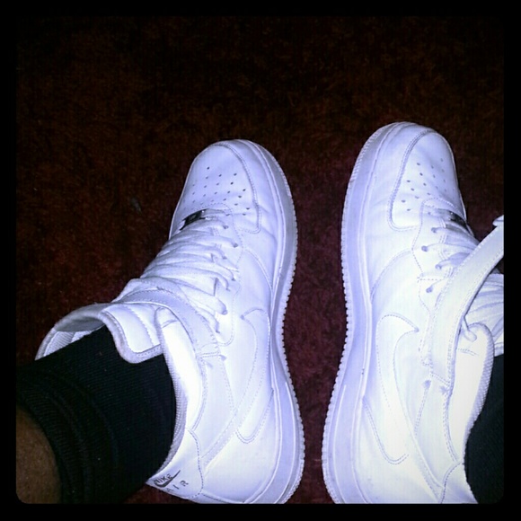 Shoes - Picture 1 of 3