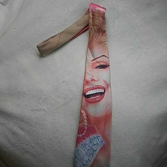 ๐ซSOLD๐ซ๐จ4 for $13 or 2 for $10๐จ - Picture 3 of 8