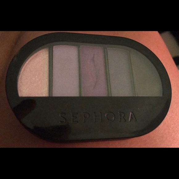 Sephora eye shadow palette. - Picture 1 of 2