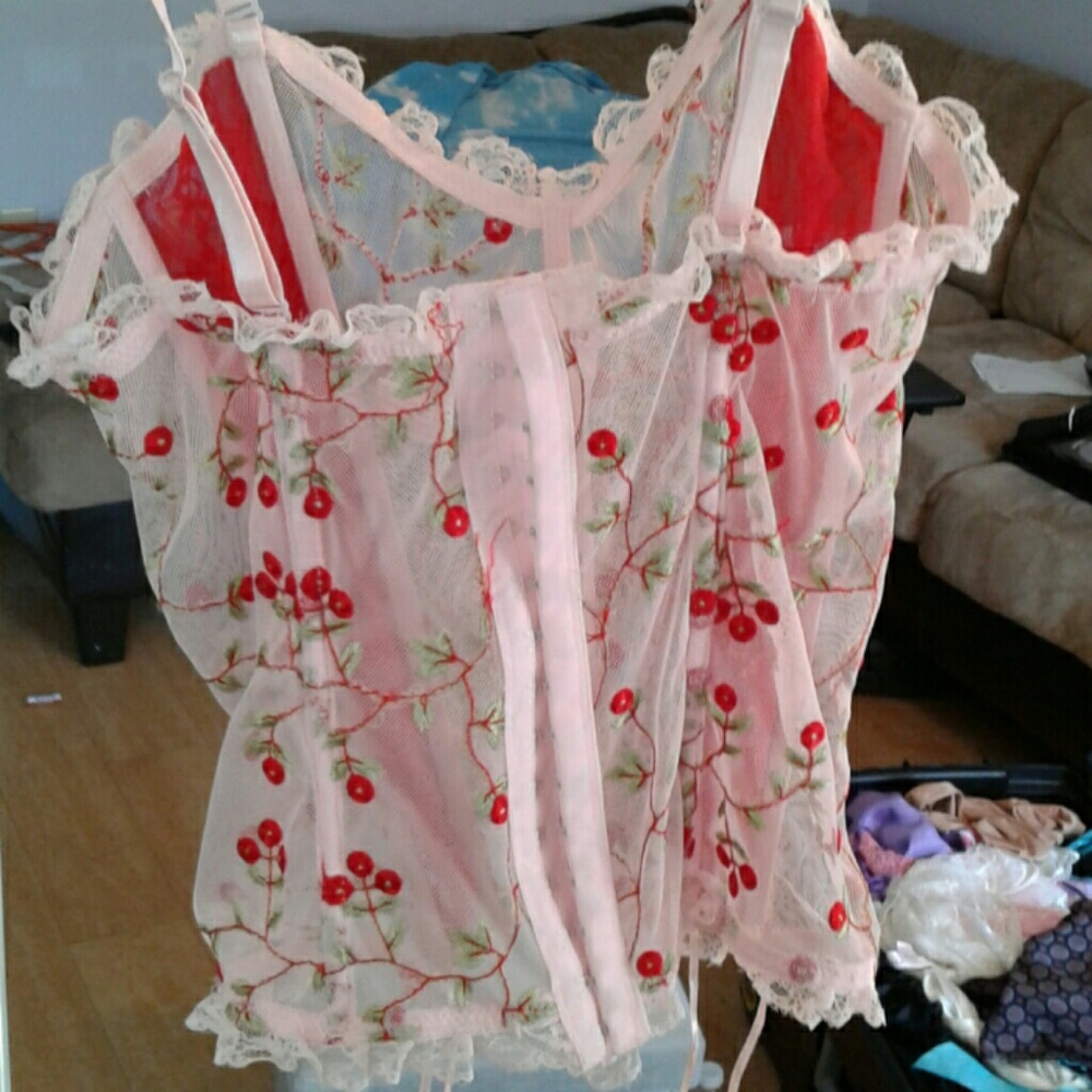 Corsets - Picture 2 of 3