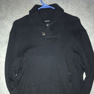 American Eagle Knitted V-Neck Sweater (Men's)