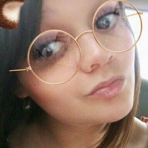 Meet your Posher, Brianne katlyn