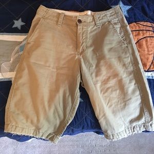Tan khaki hollister shorts