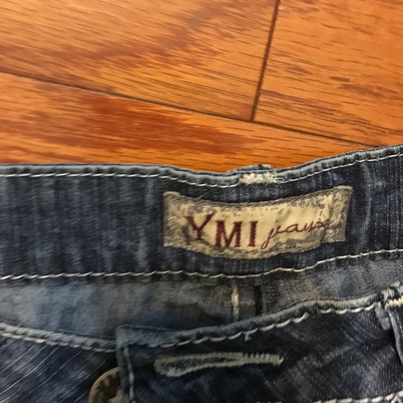 Jean shorts - Picture 2 of 3