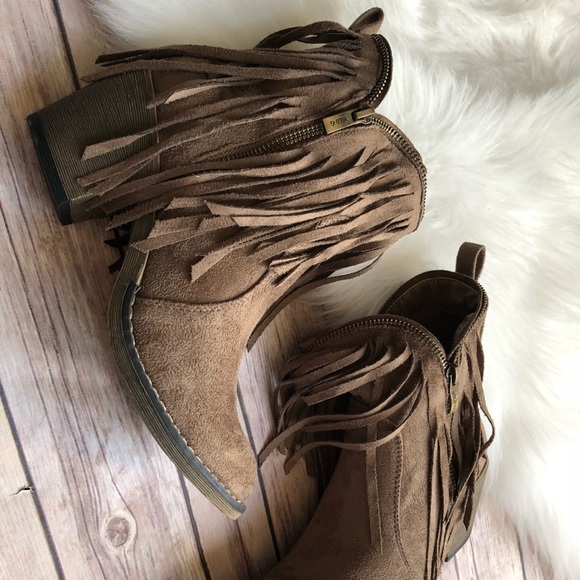 LAST 1- SALE ll Fringe Zip up Booties - Picture 5 of 7