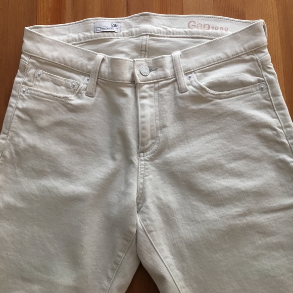 Off White Girlfriend Fit 5 Pocket Denim - Picture 4 of 4