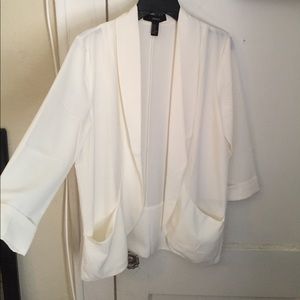 NWOT, ladies blazer in white