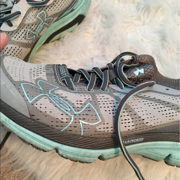 GREAT Under Armour Tennis Shoes! - Picture 4 of 6