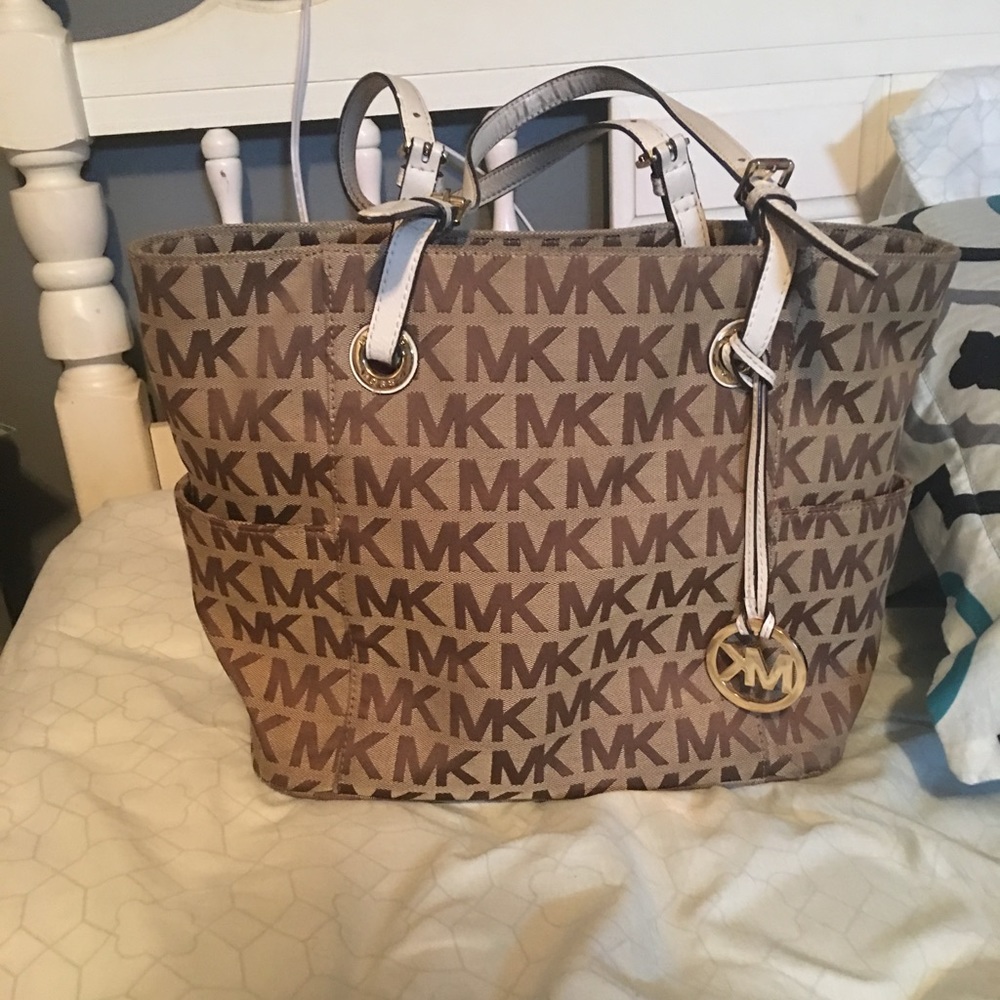 Michael Kors purse