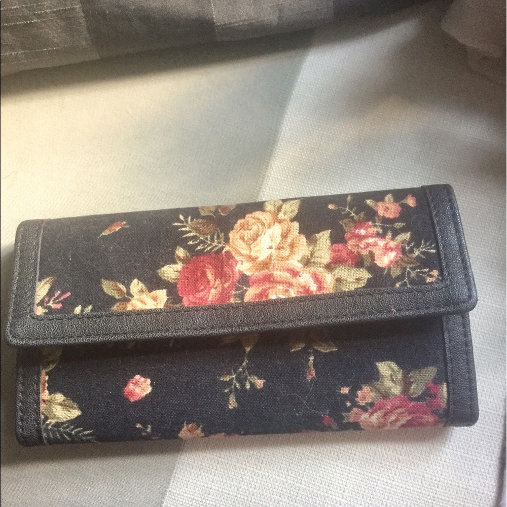 Floral print wallet