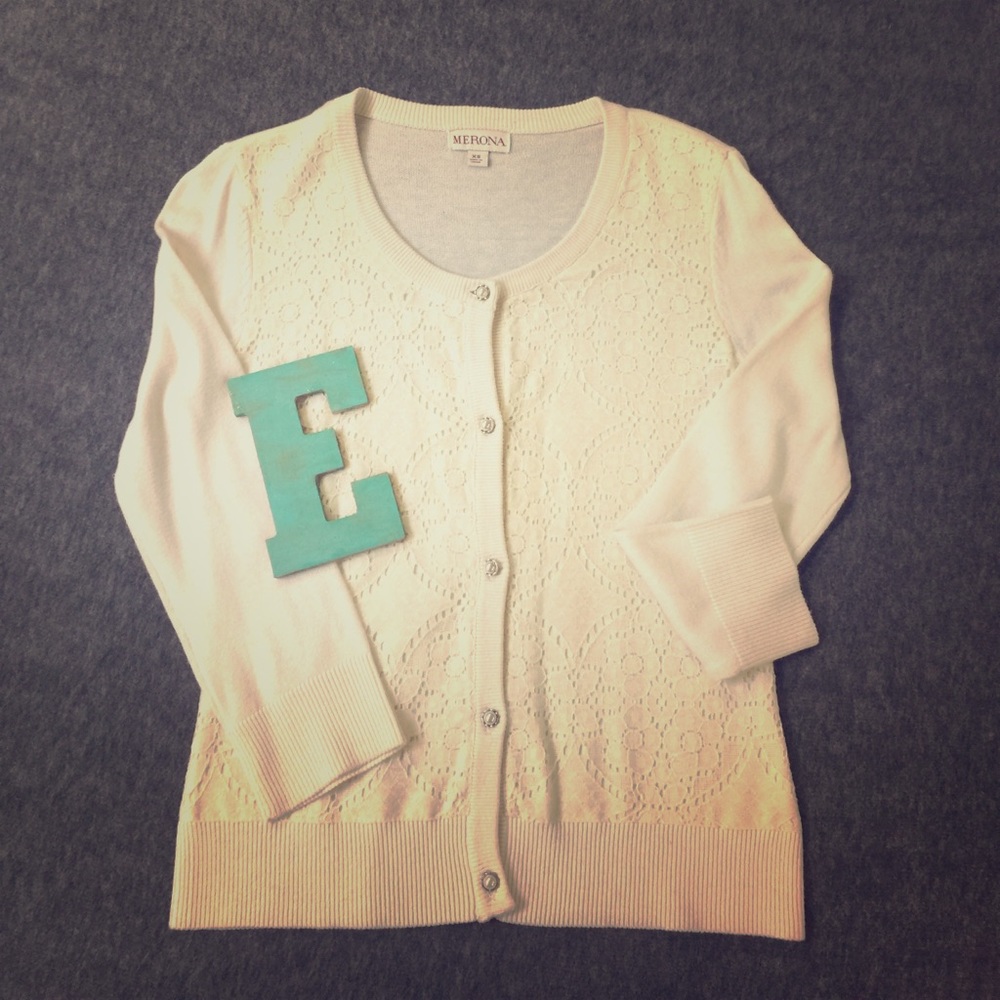 LACE SWEATER