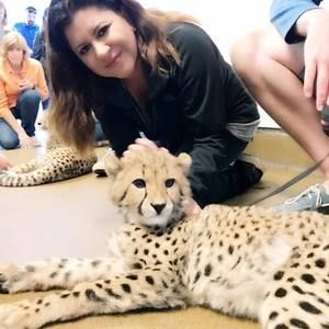 Meet your Posher, Oly