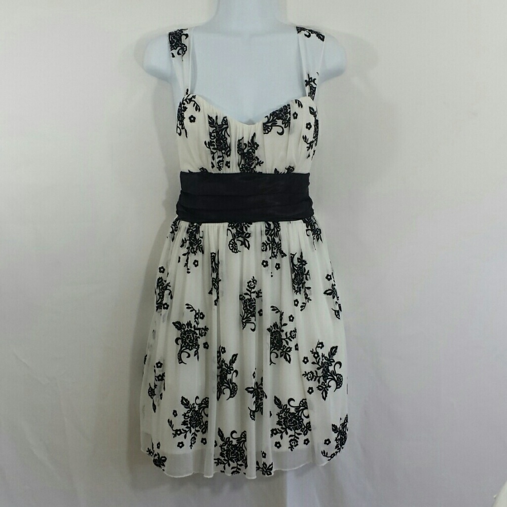 Trixxi Black and White Semi-Formal Dress size Med.