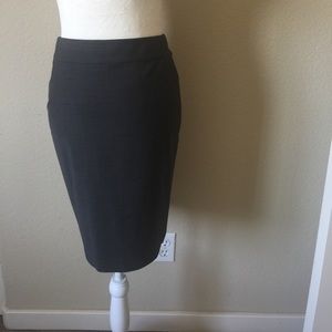 Ann Taylor Pencil Skirt-0P.Lined. Grey
