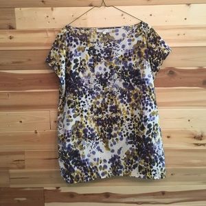 LOFT size LG short sleeved top 💐