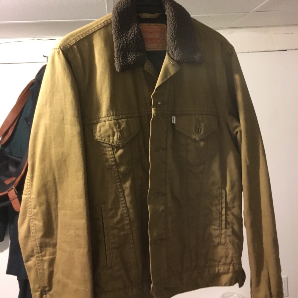 Levi's trucker jacket