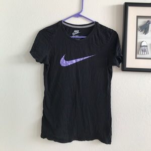 Nike top size small