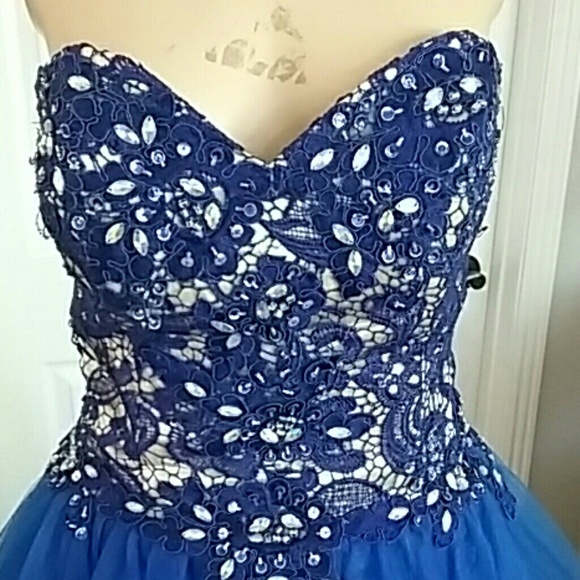 Let's fashion size large homecoming dress - Picture 2 of 3