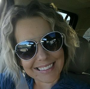 Meet your Posher, Jen