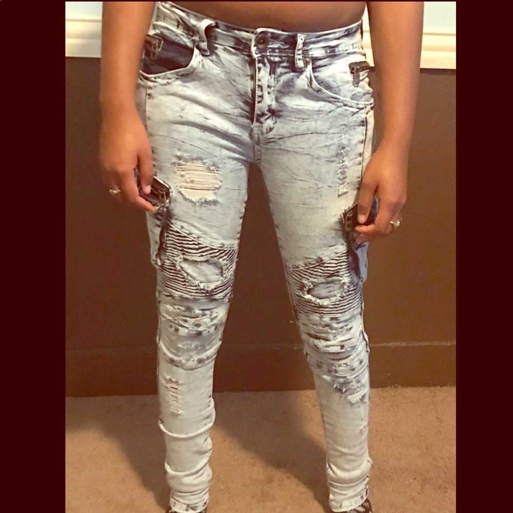 Skinny jeans