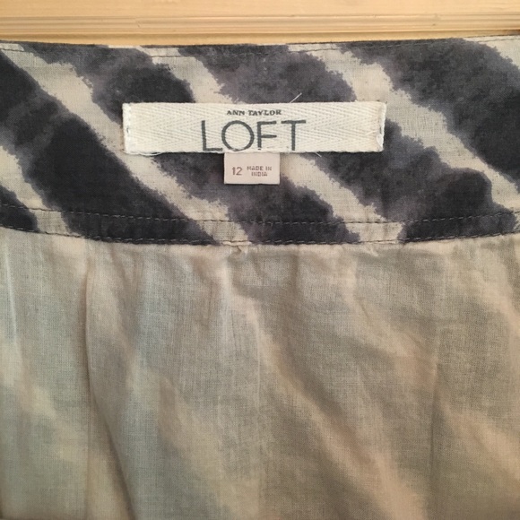 LOFT Size 12 blue & white skirt 💐 - Picture 2 of 2