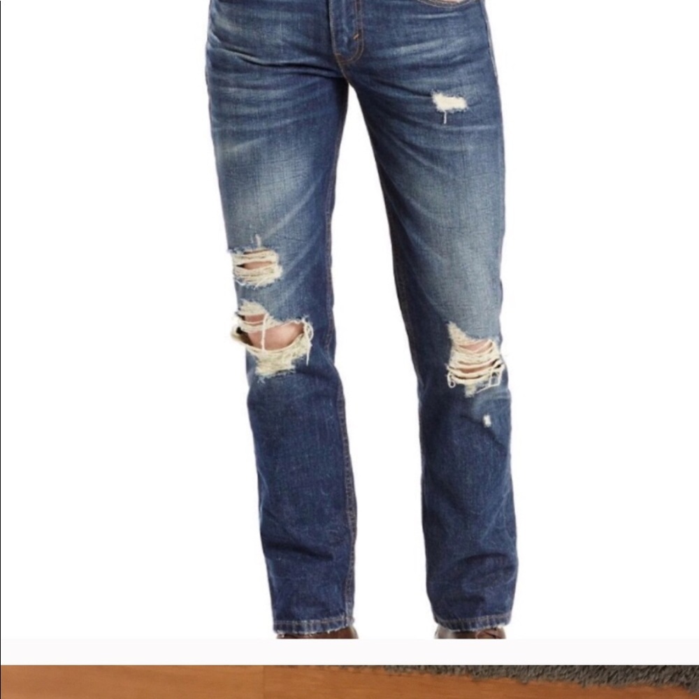 NWT Levi's Women's 511 Distressed Jeans