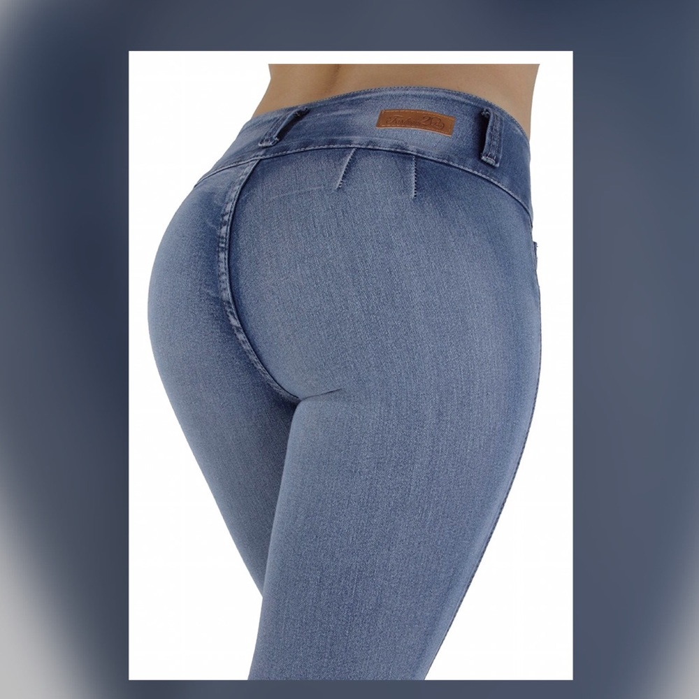 High Waisted Colombian Butt Lifting Jeans