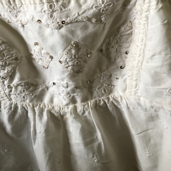 Cream Eyelet Top - Picture 2 of 4