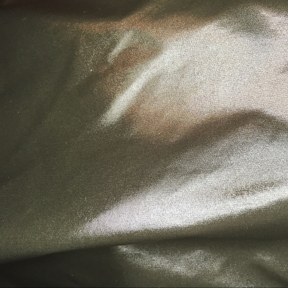 NEVER WORN - Picture 2 of 2