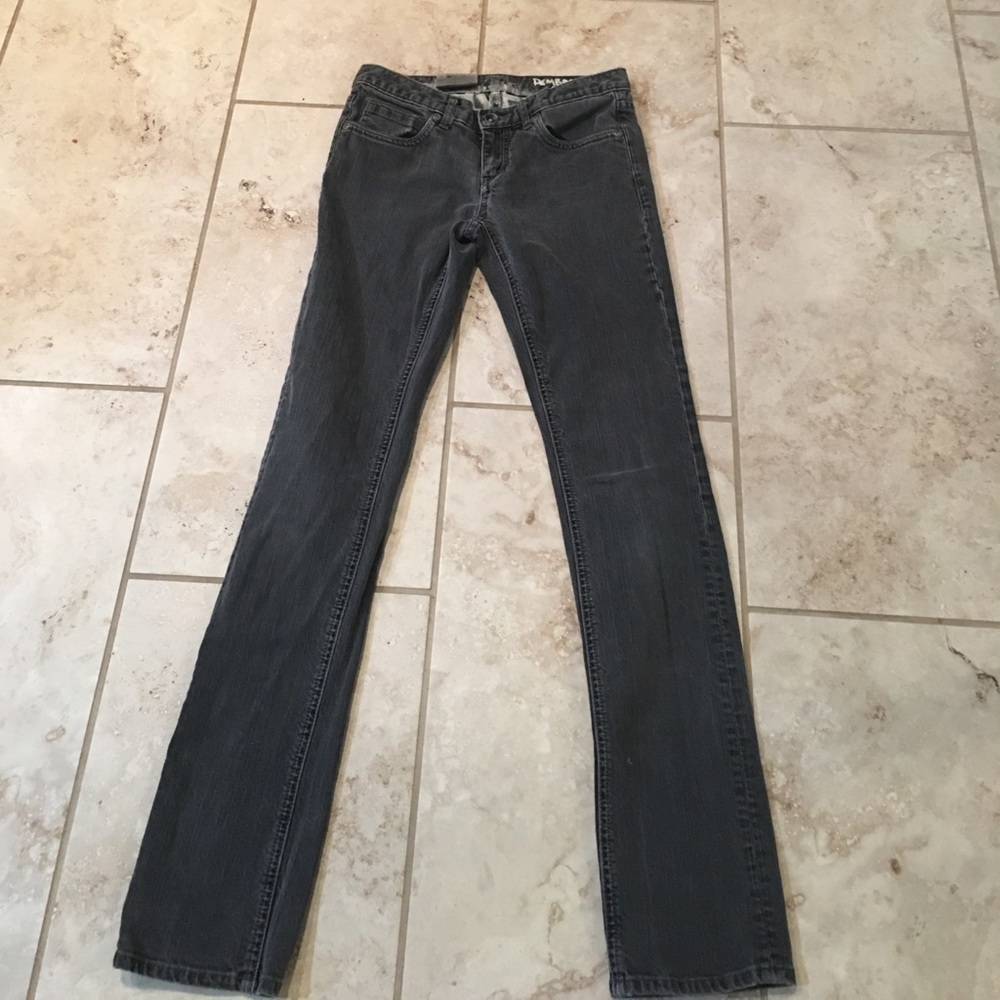 4/$50 Converse pembrooke skinny jeans