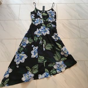 NWT Banana Republic Black Strappy Floral Dress 6