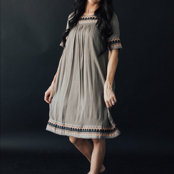 Last One Embroidered midi dress - olive - Picture 4 of 4