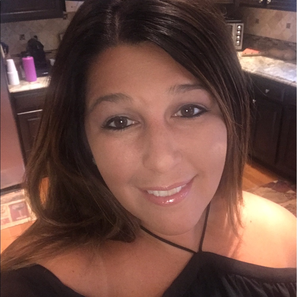 Meet your Posher, Lily