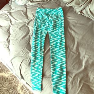 Blue chevron ivivva legging