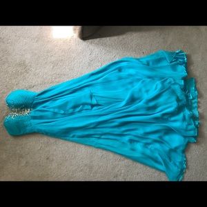 Turquoise strapless prom dress