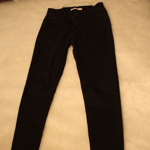 Black Levi's Super Skinny Jeans
