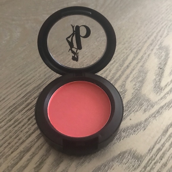 Bombshell Makeup Bundle - Picture 2 of 8