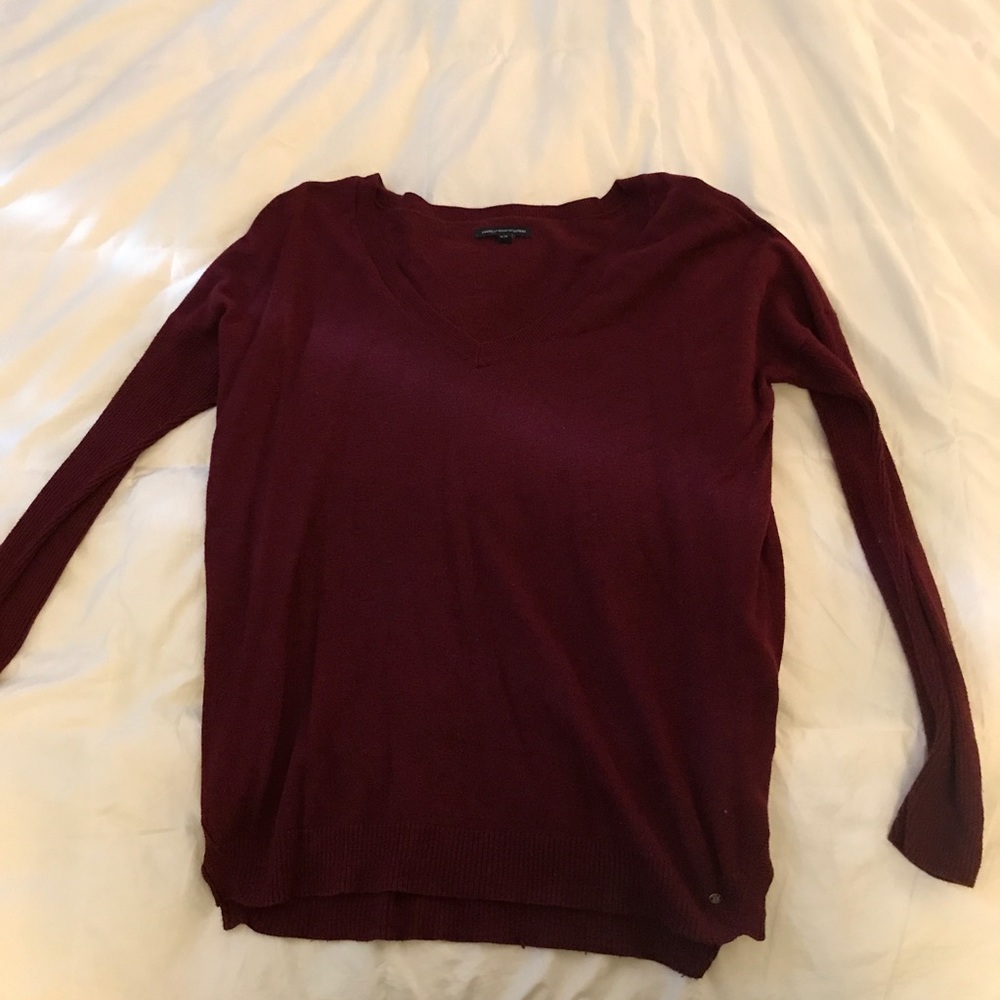 AEO maroon sweater