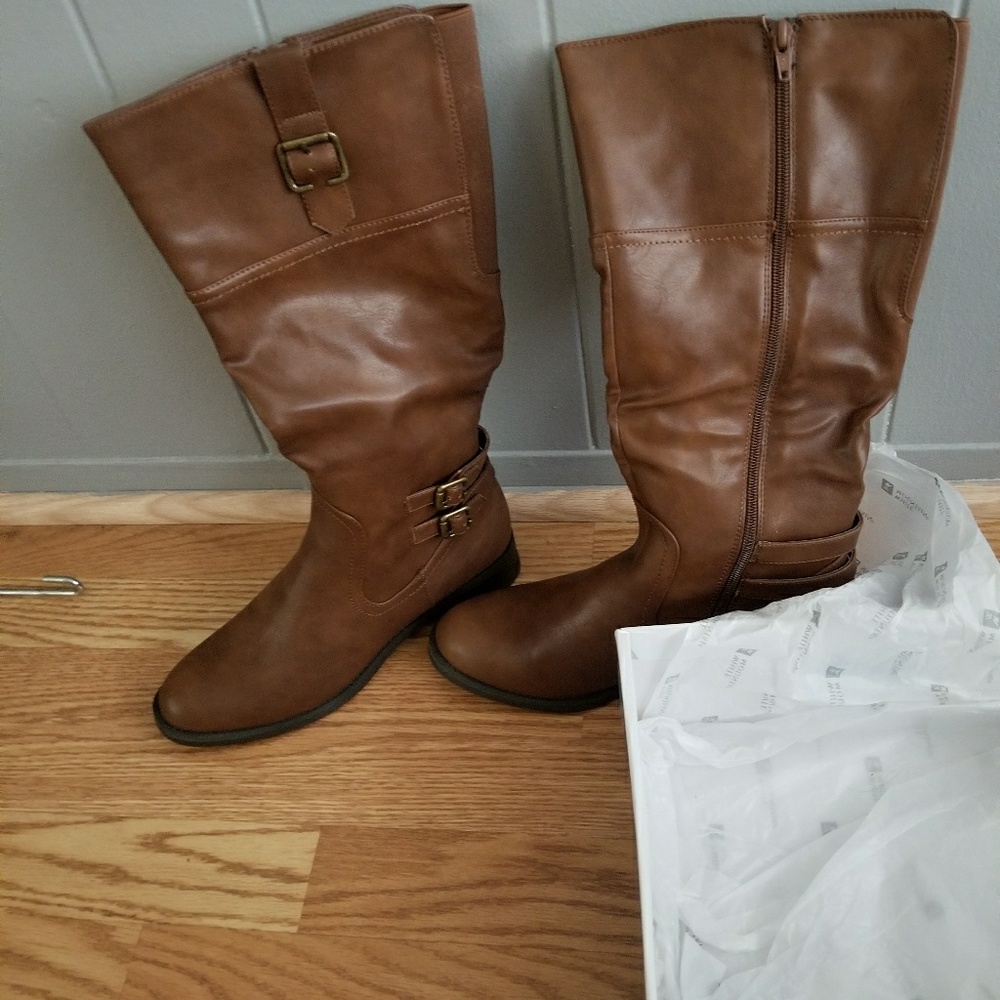 New Brown boots