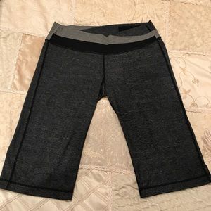 Beautiful Lululemon flared capri pant
