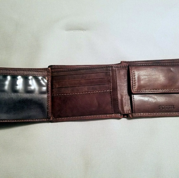 Fossil Wallet - Picture 2 of 2