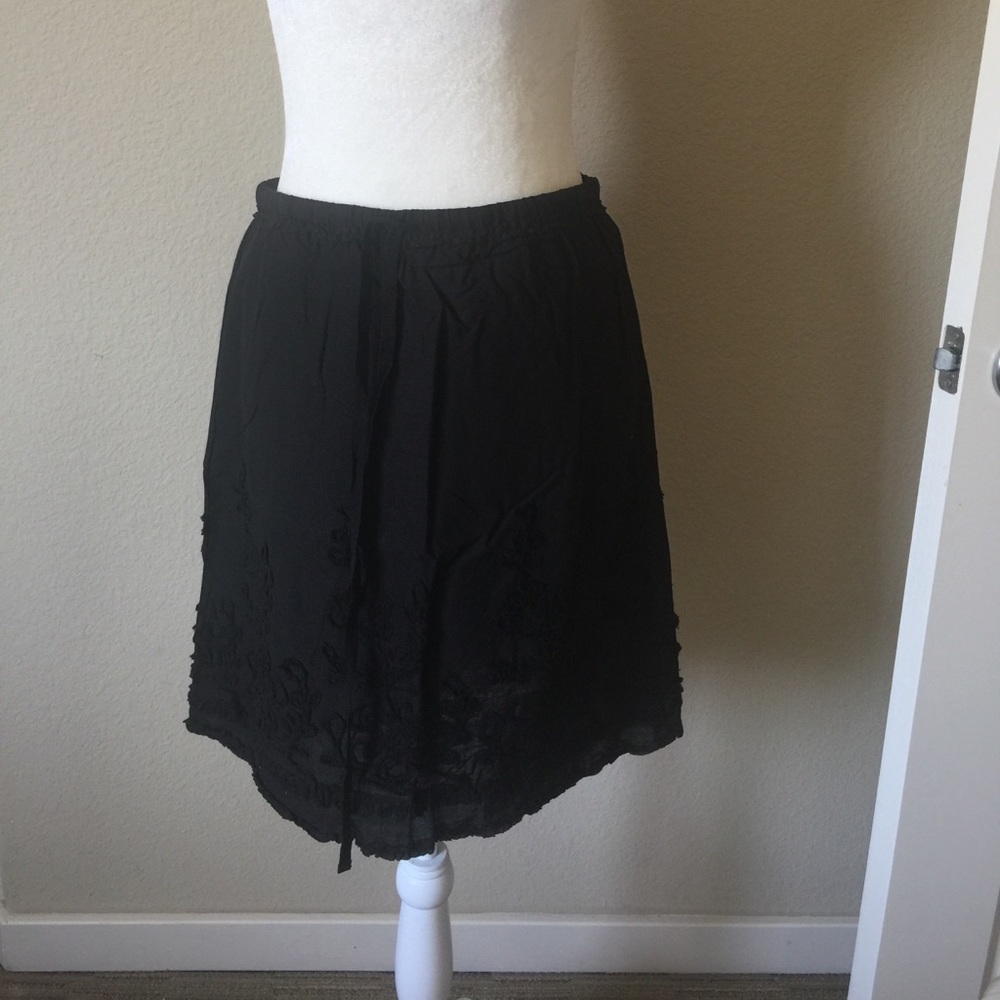 Max Studio A-line Skirt - S. Lined. Black