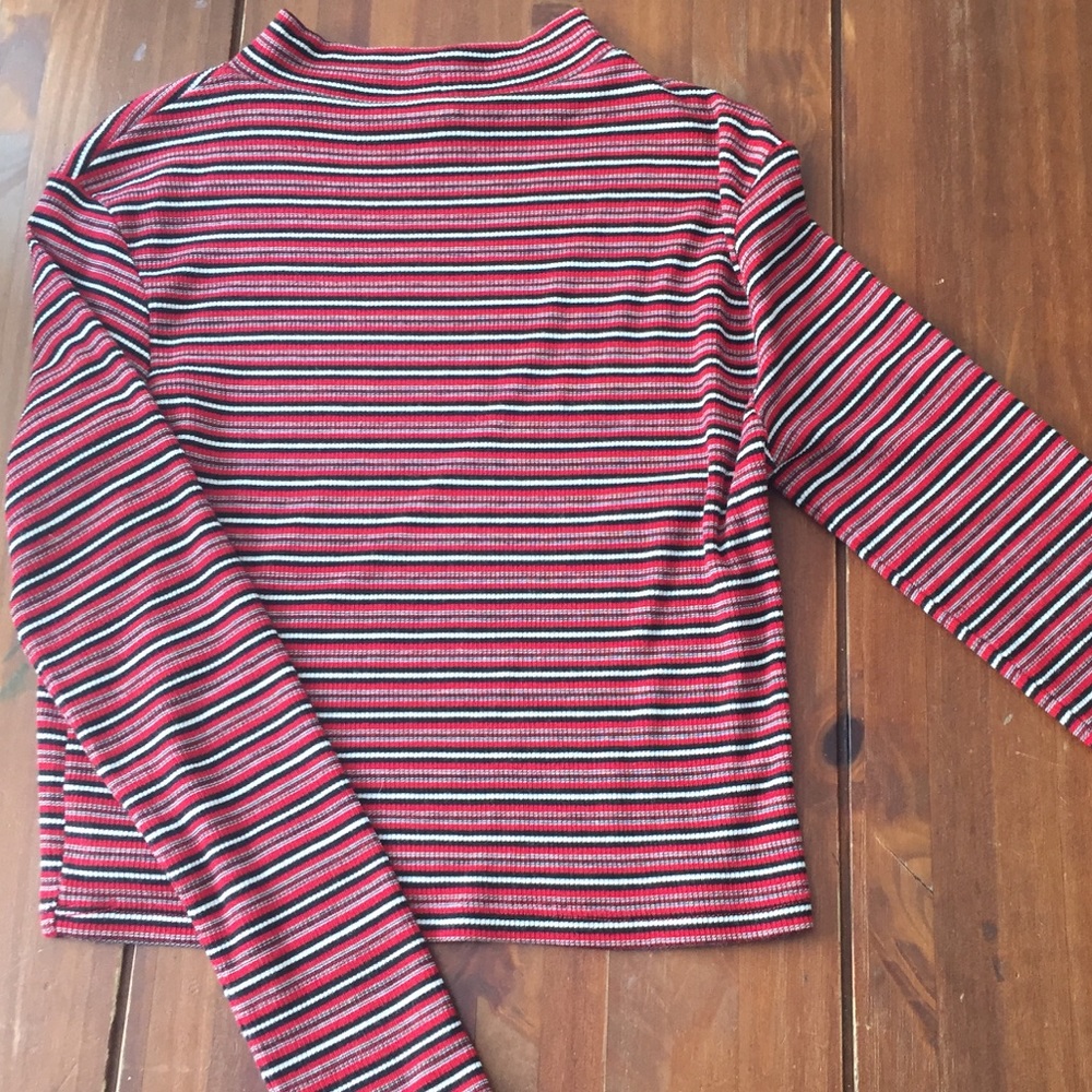 girls long sleeved shirt